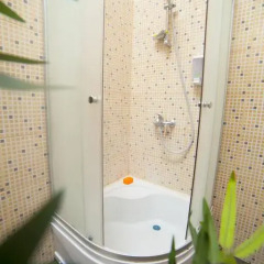 Hostel B&B&B&B&B - Adult Only Кровать в общем номере с двухъярусной кроватью фото 10