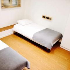 Отель YE'4 Guesthouse 2* Стандартный номер с 2 отдельными кроватями (общая ванная комната) фото 6