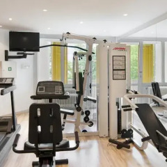 Отель Holiday Inn Munich - South фитнесс-зал фото 3