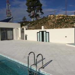 Отель Villa White Pearl парковка