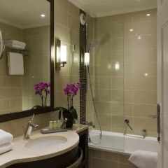 Отель Marriott Opera Ambassador 4* Улучшенный номер фото 7