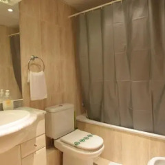 Отель Old Town Apartments Испания, Барселона - отзывы, цены и фото номеров - забронировать отель Old Town Apartments онлайн ванная