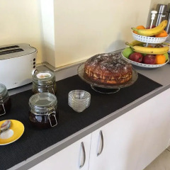Отель B&B Tirana Smile Албания, Тирана - отзывы, цены и фото номеров - забронировать отель B&B Tirana Smile онлайн удобства в номере