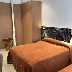 Отель Hostal Cervelo Стандартный номер с 2 отдельными кроватями