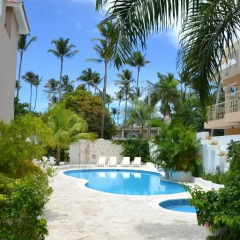 Отель Residencial Las Buganvillas Bavaro Доминикана, Пунта Кана - отзывы, цены и фото номеров - забронировать отель Residencial Las Buganvillas Bavaro онлайн бассейн фото 2