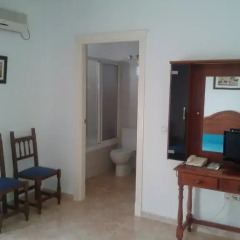 Отель Hostal Naya комната для гостей фото 2