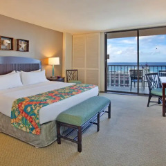 Отель Waikiki Beachcomber by Outrigger 3* Стандартный номер с различными типами кроватей фото 3