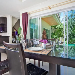 Отель Karon Hill Villa в номере фото 2