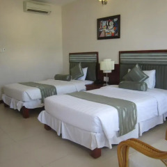 The Coast Hotel 3* Улучшенный номер с различными типами кроватей