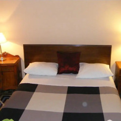 Отель B&B Comfort Стандартный семейный номер с двуспальной кроватью