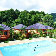 Отель Peaceful Resort Koh Lanta 3* Номер Делюкс фото 7