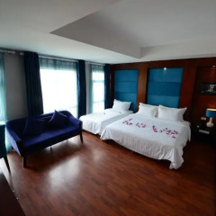 Gia Bao Grand Hotel 3* Стандартный номер с различными типами кроватей фото 2
