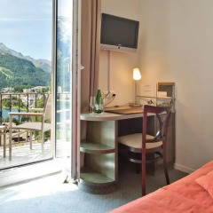 Отель Schweizerhof Swiss Quality Hotel Швейцария, Санкт-Мориц - отзывы, цены и фото номеров - забронировать отель Schweizerhof Swiss Quality Hotel онлайн удобства в номере фото 2