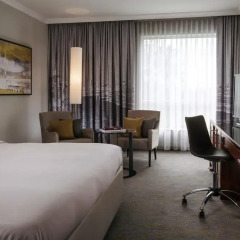 Renaissance Düsseldorf Hotel 4* Стандартный номер с различными типами кроватей