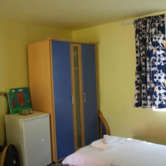 Отель Daskalov Bungalows Боженци удобства в номере