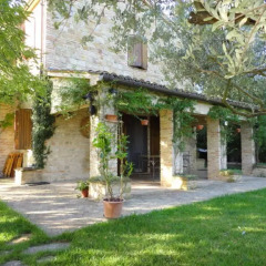 Отель Bed & Breakfast La Casa Delle Rondini Стаффоло