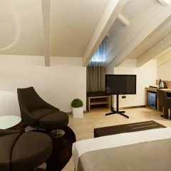 Отель Catalonia Plaza Mayor 4* Президентский люкс с различными типами кроватей фото 5