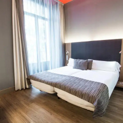 Отель Petit Palace Plaza del Carmen 4* Стандартный номер с различными типами кроватей фото 36