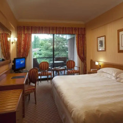 Отель Atahotel Villa Pamphili 4* Улучшенный номер с двуспальной кроватью фото 9