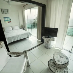 Отель Buzios Espiritualidade Resort Caravelas 3* Улучшенные апартаменты с различными типами кроватей фото 3