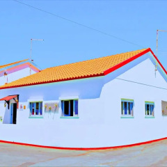 Отель Ericeira Surf House Коттедж разные типы кроватей фото 21