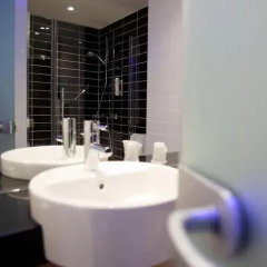 Отель Holiday Inn Express Nurnberg City - Hauptbahnhof 3* Стандартный номер с различными типами кроватей фото 15