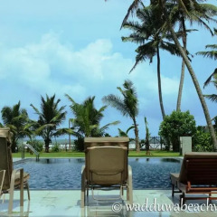 Отель Wadduwa Beach Villa бассейн