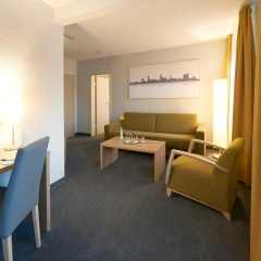 GHOTEL hotel & living Hannover 3* Люкс с различными типами кроватей фото 3
