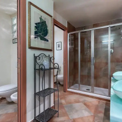 Отель Tornabuoni Charme - My Extra Home ванная фото 2