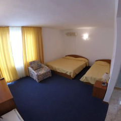 Hotel Lotos комната для гостей фото 5