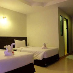 J.A.Villa Pattaya Hotel 4* Улучшенный номер с различными типами кроватей фото 4