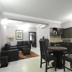 Апартаменты Sheer Luxury Apartments and Suites комната для гостей фото 2