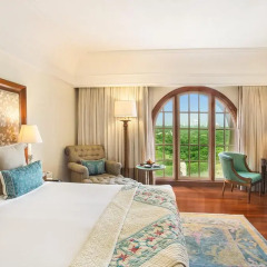 Отель The Oberoi Amarvilas, Agra 5* Люкс повышенной комфортности с различными типами кроватей фото 3