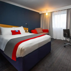 Отель Holiday Inn Express Glasgow City Centre Riverside 3* Стандартный номер с двуспальной кроватью фото 5