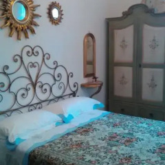 Отель Sunny flat in elegant building close to Colosseum Стандартный номер фото 6
