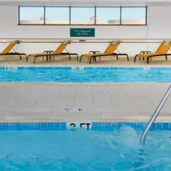 Отель Courtyard by Marriott St. Louis Downtown West бассейн фото 3