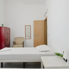 Lisbon Destination Hostel Стандартный номер с 2 отдельными кроватями (общая ванная комната) фото 5