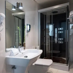Отель Roisa Suites 3* Апартаменты с различными типами кроватей фото 5