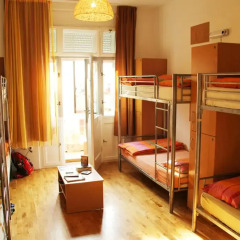 Hostel Split Backpackers Кровать в общем номере с двухъярусной кроватью фото 2