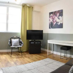 Отель Parisian Home - Appartements Grands Boulevards, 2 bedrooms Франция, Париж - отзывы, цены и фото номеров - забронировать отель Parisian Home - Appartements Grands Boulevards, 2 bedrooms онлайн удобства в номере