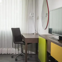 Отель Hampton by Hilton Cali 3* Стандартный номер с различными типами кроватей фото 7