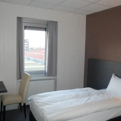 Antwerp Harbour Hotel 3* Стандартный номер с различными типами кроватей