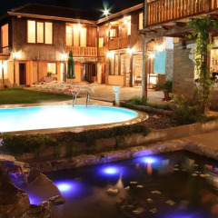 Отель Ioanna Guest House Боженци бассейн