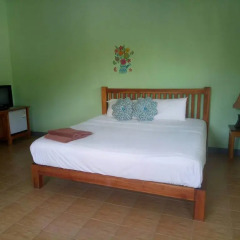 Отель Lanta Ala Guesthouse Ланта комната для гостей фото 5