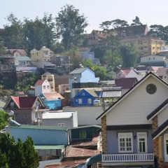 Camellia Hotel Dalat Стандартный номер с различными типами кроватей фото 6