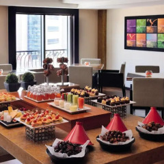 Avani Deira Dubai Hotel 5* Стандартный номер с различными типами кроватей