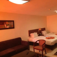 Zaina Plaza Hotel 2* Стандартный номер с 2 отдельными кроватями фото 9