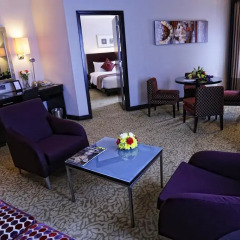 Отель Ramada Plaza 4* Люкс повышенной комфортности фото 2