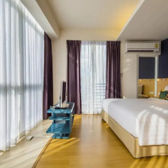 Отель Solo Express Bangkok 3* Люкс