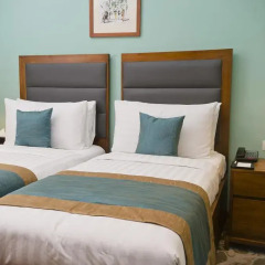 Ocean Edge Suites & Hotel Colombo 4* Люкс повышенной комфортности с различными типами кроватей фото 5
